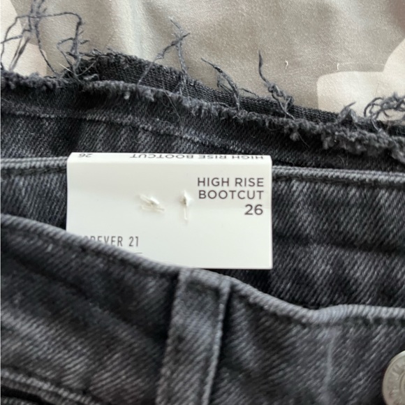 Forever 21 High-Rise Split Flare Jeans - Picture 4 of 6